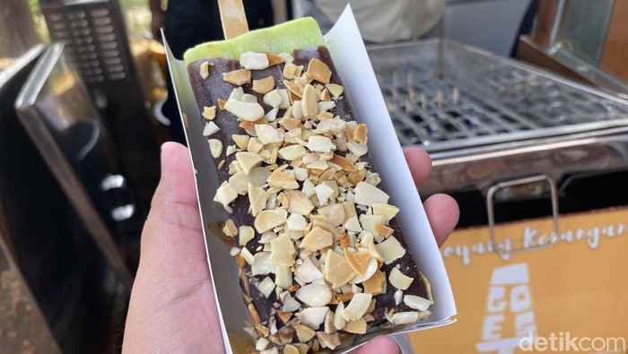 Jajanan Enak di Pantjoran PIK