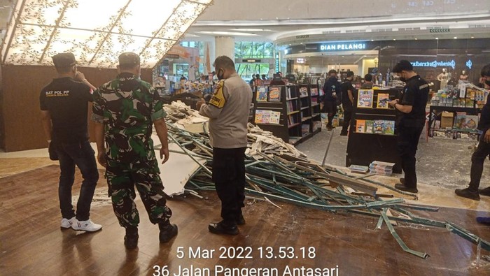 Penampakan di Lippo Mall Kemang Penampakan di Lippo Mall Kemang
