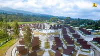 Rest Area Gunung Mas Puncak dibangun sejak September 2020 dan selesai pada Desember 2021 dengan anggaran sebesar Rp52,9 miliar. Pembangunan rest area dilakukan oleh PT Subota International Contractor sebagai kontraktor pelaksana. Foto: Dok. Kementerian PUPR