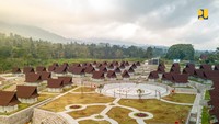 “Selain berfungsi untuk tempat singgah pengendara, kehadiran rest area juga didorong untuk dapat memberikan manfaat ekonomi yang nyata bagi masyarakat lokal melalui penyediaan kios-kios bagi usaha kecil dan menengah untuk mempromosikan produk dan kuliner lokal,” kata Menteri PUPR Basuki Hadimuljono. Foto: Dok. Kementerian PUPR