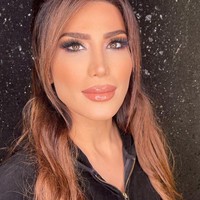 Sophia Makramati adalah wanita yang dinikahi pria asal Belanda itu dua tahun lalu. Sophia yang keturunan Iran memeluk agama Islam. Dari istrinya tersebut, Clarence belajar banyak hal mengenai Islam dan menjadi muslim. Foto: Instagram @sophiamakramati_