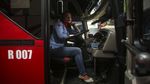 Kenalan dengan Sopir Bus Wanita PO Agra Mas: Liena Ozora