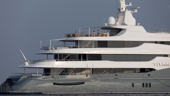 MySky superyacht owned by Russia's Igor Kesaev is seen in the waters of the Indian Ocean near Male, Maldives, March 4, 2022. REUTERS/Dhahau Naseem