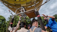 Dalam observasinya, Sandiaga berpesan untuk mengemas balon udara sebagai pengalaman dan kenangan yang tak terlupakan. Target marketnya jelas, yakni mereka yang ingin mengejar suatu destinasi yang instagramable.