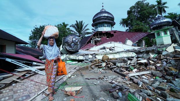 bantuan korban gempa Pasaman