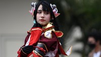 Sejumlah cosplayer wanita hadiri pameran mainan dan komik yang digelar di Balai Sudirman, Jakarta. Seperti apa potretnya? Lihat yuk.