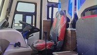 Para mania pun langsung memenuhi kolom komentar unggahan foto-foto bus PO Rosalia Indah tersebut. Sebagian besar netizen merasa terkecoh, dengan livery bus tersebut. Foto: Instagram @adiputro_official