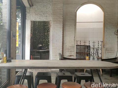 Kafe Gudang Rasa Garut