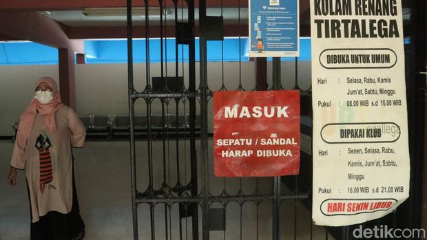Kolam renang Tirtalega Bandung