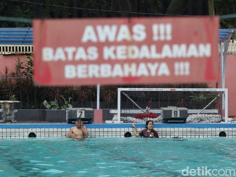 Kolam renang Tirtalega Bandung