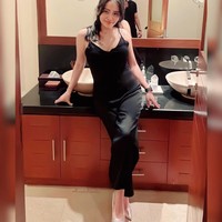 Tak hanya melakukan operasi plastik, Mawar juga rutin berolahraga. Itulah mengapa tubuhnya bisa tetap terlihat langsing meski telah memiliki anak. Foto: Instagram/@mysamawar