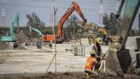 Dari data spesifikasi sirkuit, Jakarta International E-Prix Circuit (JIEC) ini memiliki panjang lintasan 2,4 kilometer (km). Sirkuit punya lebar 12 meter. Sirkuit Formula E di Ancol memiliki 18 tikungan. Nantinya, para pebalap Formula E akan mengitari sirkuit dengan desain seperti kuda lumping ini searah jarum jam atau clock wise.