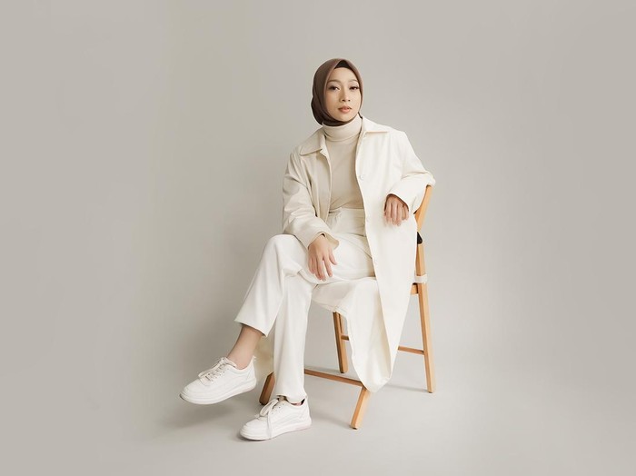 Nina Tri Suci luncurkan single baru.