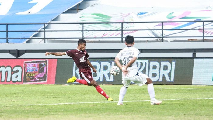 PSM Makassar menang 2-1 atas PSIS Semarang