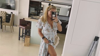 Postingan anti Putin itu jadi perhatian lantaran sang ayah, Roman Abramovich, dinilai dekat dengan rezim Putin dan semakin banyak yang menuntut agar Roman diberi sanksi berat oleh Inggris menyusul invasi Rusia ke Ukraina. Foto: Instagram