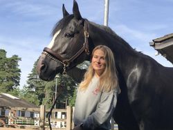 Sosok Gadis Crazy Rich Rusia yang Berani Kritik Putin