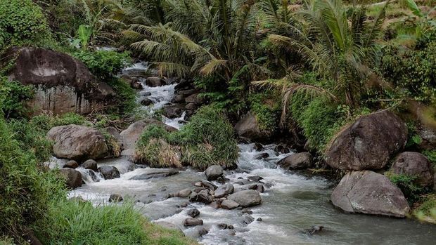 Desa Wisata Bantaragung yang memiliki ragam potensi. Seperti Curug Cipeuteuy, Ciboer Pass, atau Bukit Semar.