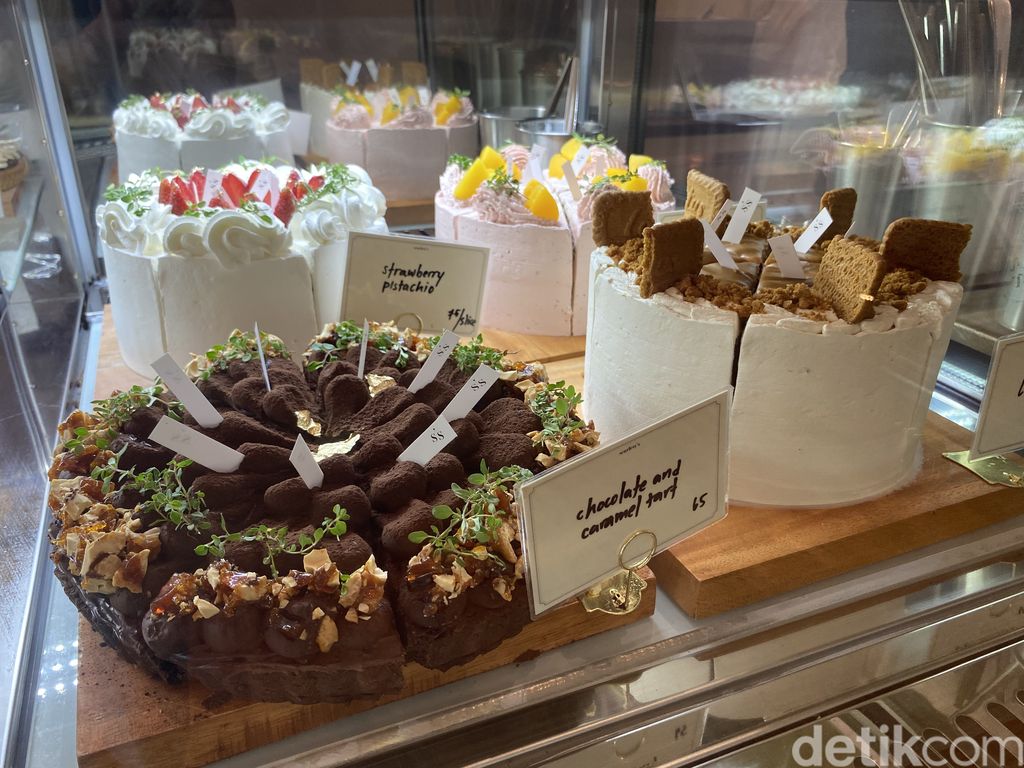 Scaarlett's Cafe; Kafe Aesthetic di PIK