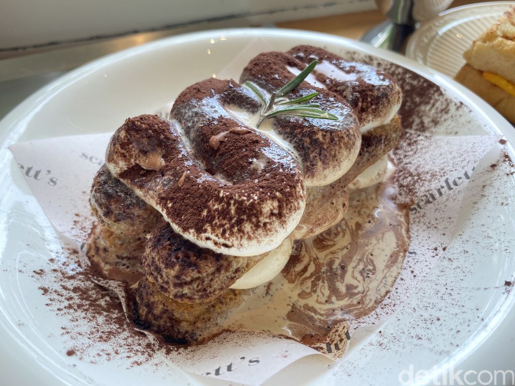 Scaarlett's Cafe; Kafe Aesthetic di PIK