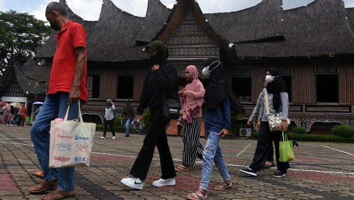 Taman Mini Indonesia Indah (TMII) Taman Mini Indonesia Indah (TMII)