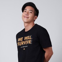 Tono Pakin sempat mencuri atensi karena terlihat ikut dalam pencarian Tangmo Nida, mantan istrinya yang ditemukan mengambang pada Sabtu (26/2/2022) usai terjatuh di sungai Chao Phraya pada Kamis (24/2/2022). Pakin dan Tangmo Nida sendiri sempat menikah pada tahun 2013. Namun sayang pernikahannya itu tidak bertahan lama dan keduanya pun memutuskan berpisah. Foto: Instagram/@mootono29