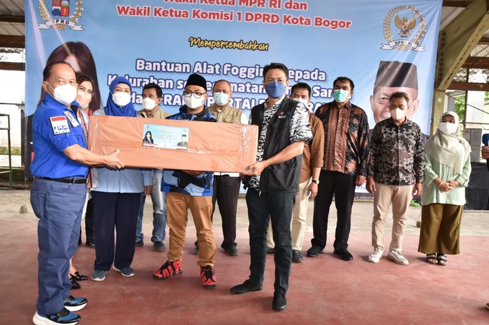 Waker MPR Beri Bantuan