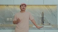 Rumah Raditya Dika ada kran sampai Rp 17 juta. Foto: YouTube