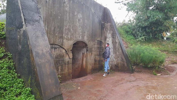 Benteng Pasir Kolecer, benteng peninggalan Belanda di Sumedang.