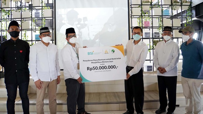 BSI Dorong Pengembangan Literasi dan Ekonomi Syariah BSI berkolaborasi dengan seluruh stakeholders dan masyarakat luas untuk meningkatkan literasi dan inklusi keuangan syariah. Salah satunya dengan Yayasan Masjid Raya Bintaro Jaya.