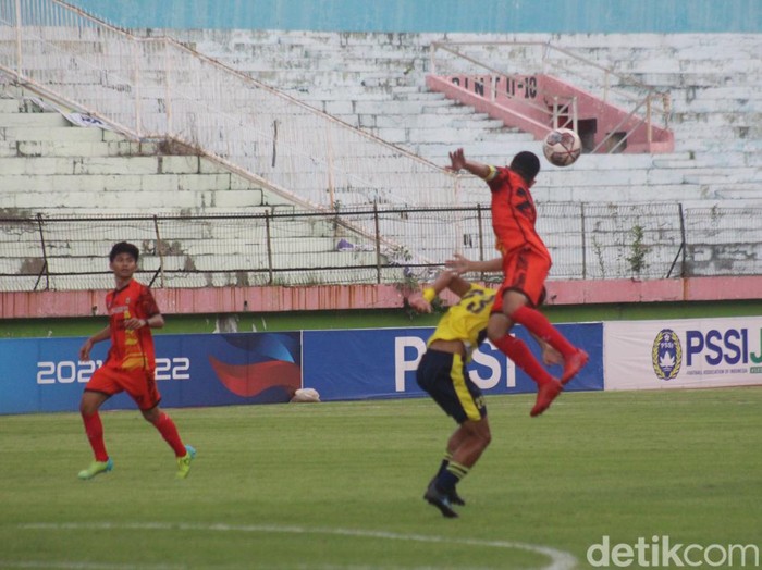 Gresik United bermain imbang tanpa gol dengan Persidago Gorontalo. Ini laga lanjutan babak 16 besar Liga 3 Grup DD