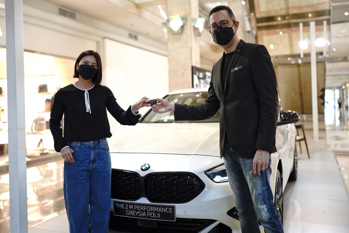 Greysia Polii jadi konsumen pertama BMW Gran Coupe Sport M Performance Edition Greysia Polii jadi konsumen pertama BMW Gran Coupe Sport M Performance Edition