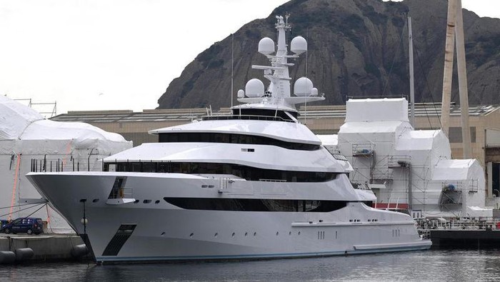 Kapal Superyacht Amore Vero
