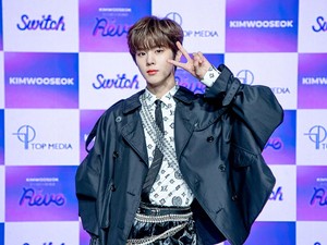 Kim Woo Seok Tinggalkan TOP Media, Gabung Agensi Baru
