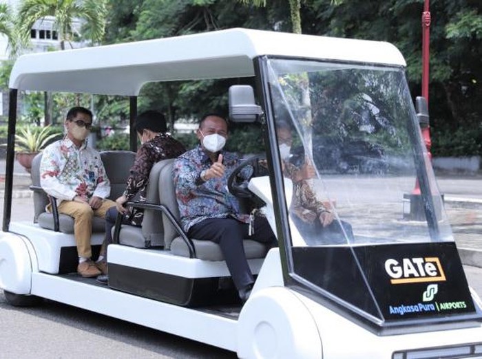Mobil listrik UGM akan digunakan untuk layanan transportasi di Yogyakarta International Airport (YIA).