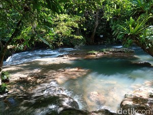 Pesona Citumang Pangandaran, Jajal Body Rafting di Aliran Sungai yang Cantik