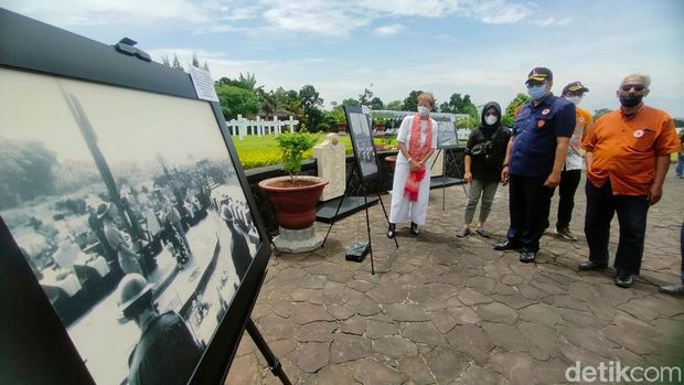 Pameran foto 'Askara Amerta' menampilkan kilas balik berdirinya Ereveld Bandung