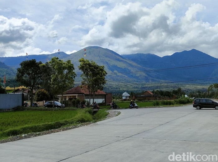 Pemandangan Gunung Guntur Garut