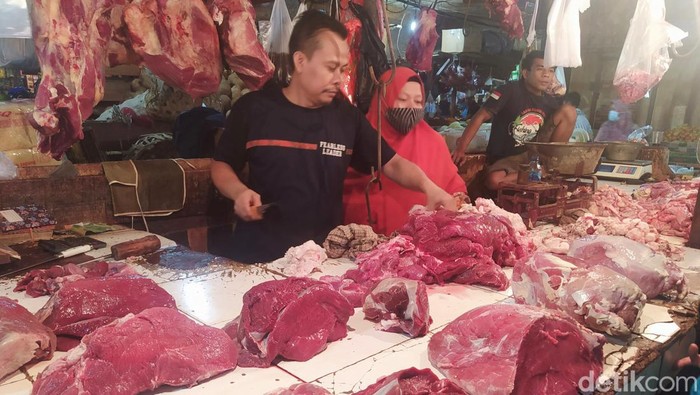 Penjual Daging Sapi di Cianjur
