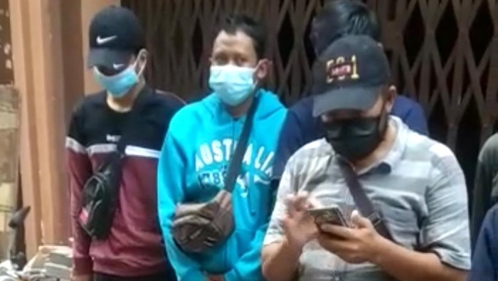 PMI Telantar di Kamboja