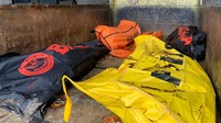Evakuasi tersebut melibatkan 9 personel Satgas Damai Cartenz dan gabungan personil TNI dengan menggunakan 4 heli dimana 3 heli yang digunakan adalah heli dari pihak PTT dan 1 heli milik TNI, evakuasi tersebut dipimpin oleh AKBP Michael Mumbunan, selaku Ka Tim Evakuasi.