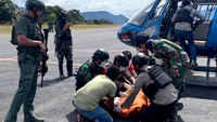  Diketahui, proses evakuasi masih dilakukan dan juga masih menunggu proses evakuasi karena kondisi cuaca juga turut memengaruhi proses evakuasi 8 jenazah korban KKB.