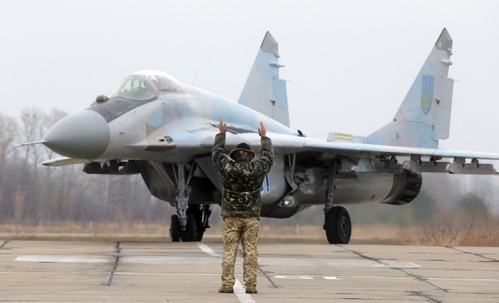 Jet tempur MiG-29 jadi salah satu andalan Ukraina dalam menghadapi serangan Rusia. Penasaran dengan spesifikasi dan kelebihan jet tempur ini? Lihat yuk.