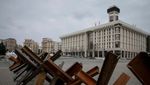 Potret Kota Kyiv Berhias Barikade Anti-tank