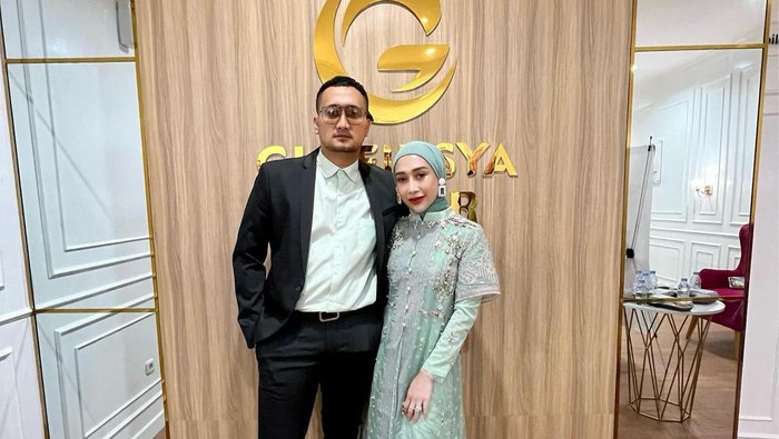 Reza Gladys