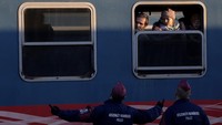 Pertempuran di Ukraina telah meledak di ujung timur Eropa dan dalam beberapa bulan mendatang, dampak kemanusiaan kemungkinan akan dirasakan di seluruh benua. AP Photo/Darko Vojinovic.