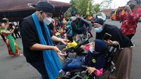 Tari Lengger merupakan tarian tradisional dan menjadi icon yang berasal dari daerah Banyumas, Jawa Tengah yang merupakan pengembangan dari tarian sebelumnya yaitu Tari Tayub.