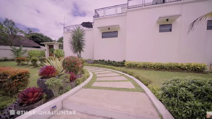 Thariq Halilintar Sewa Rumah