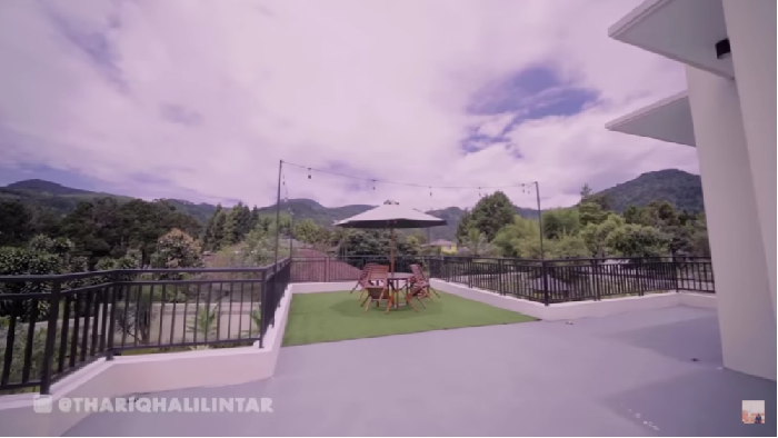 Thariq Halilintar Sewa Rumah