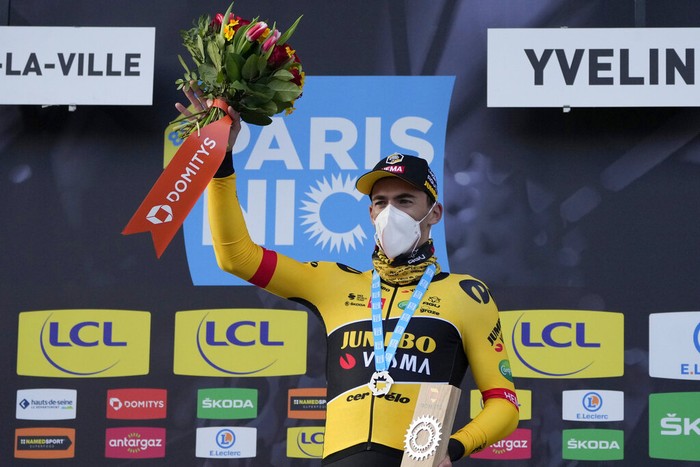 Tiga pebalap tim Jumbo Visma, Chris Laporte, Primoz Roglic dan Vout Van Aert menjadi yag tercepat di etape pertama balapan klasik Pais-Nice. Ketiganya meraih posisi pertama, kedua dan ketiga.