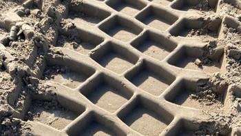 Sebuah jejak di pasir yang begitu sempurna. dok. Brightside